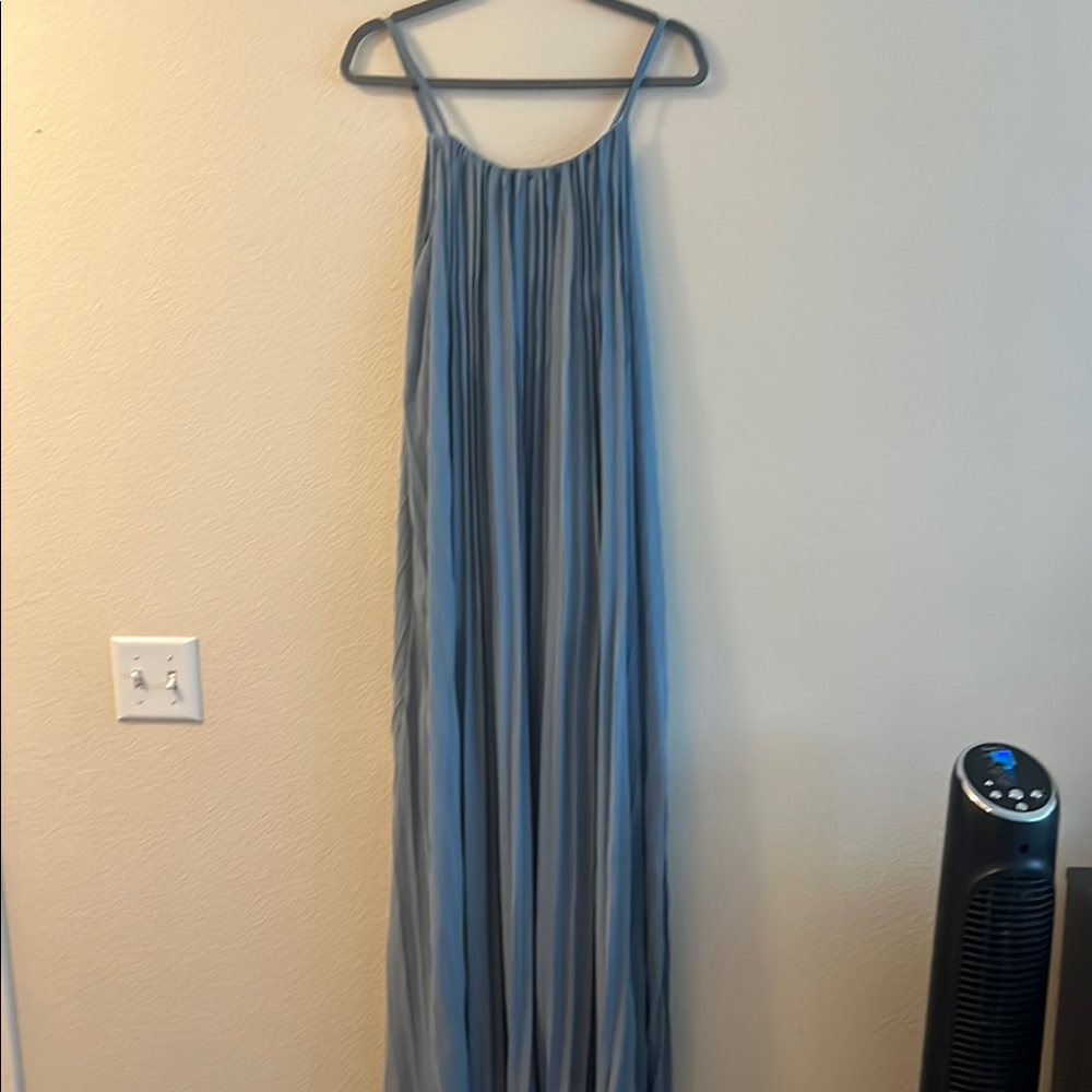 Aakaa Green Pleated Backless Sundress